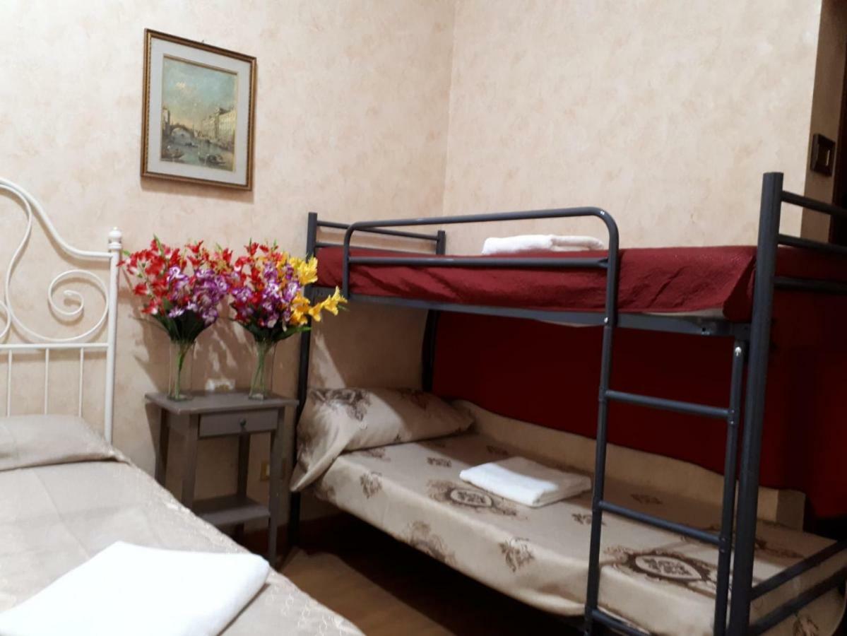 Botel Inn Ρώμη Εξωτερικό φωτογραφία